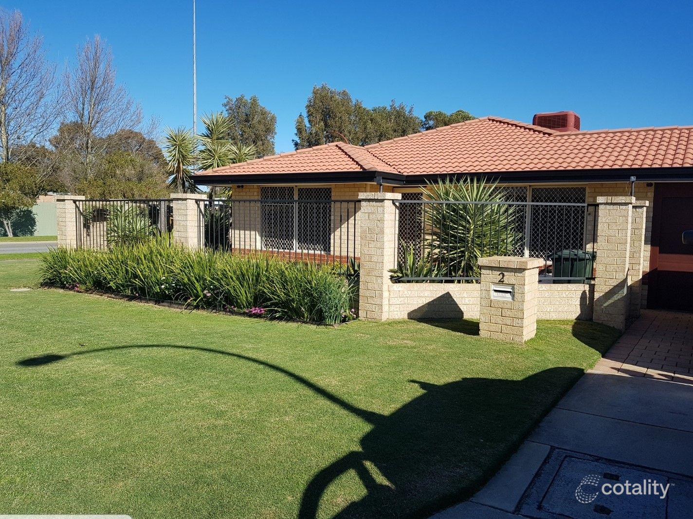 2 Langham Gdns, Wilson, WA 6107