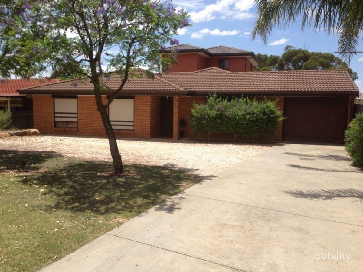 12 Barkley Cres, Willaston, SA 5118