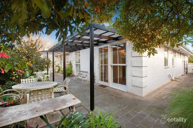 9 Belson St, Malvern East, VIC 3145