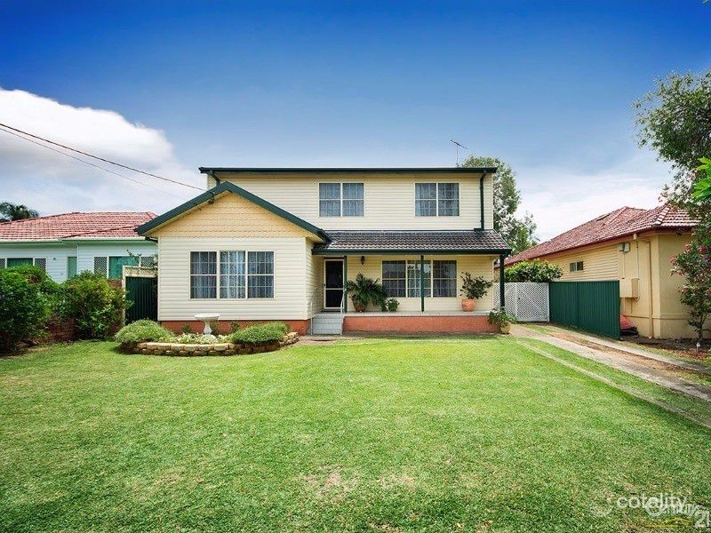 14 Harford Ave, East Hills, NSW 2213