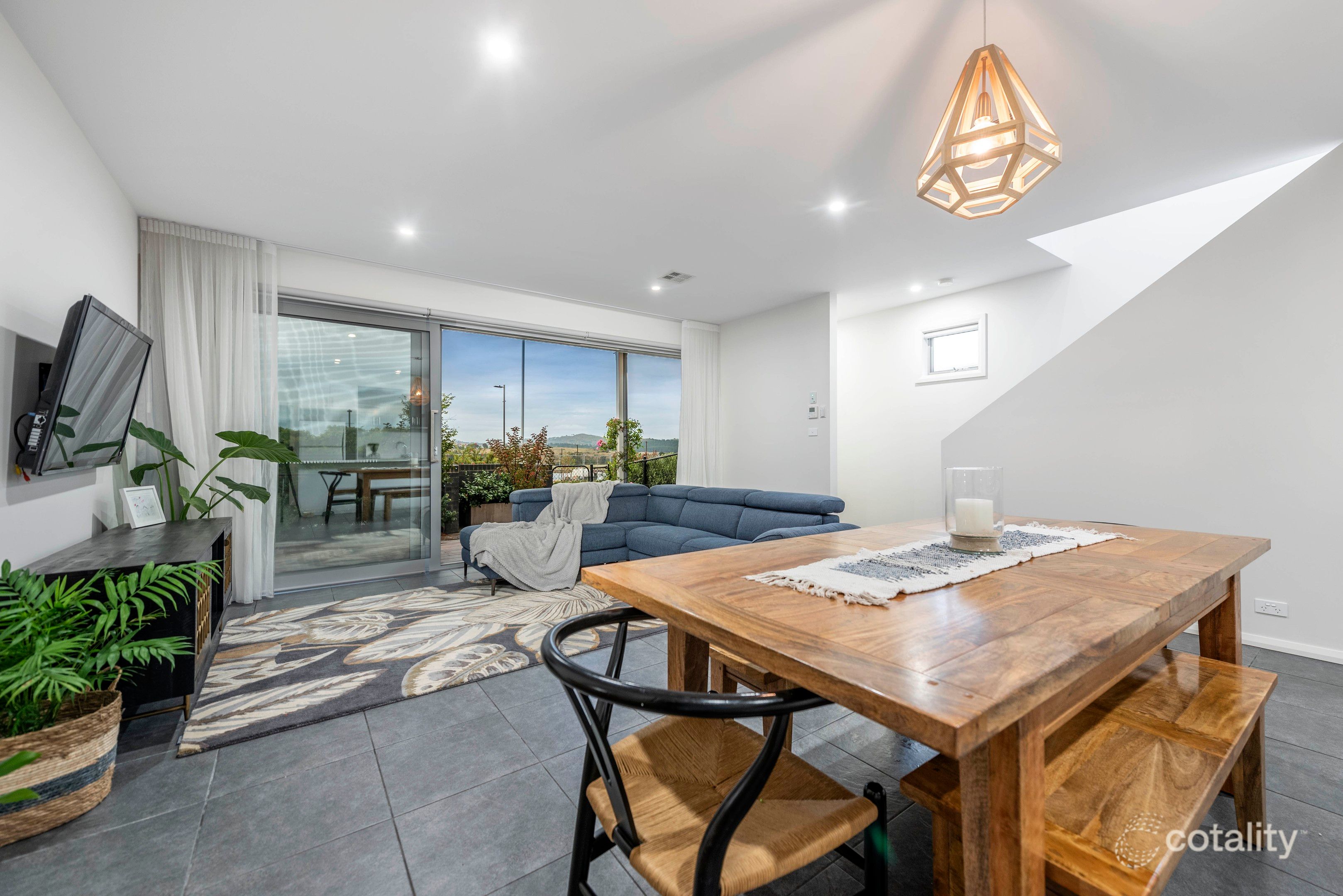 46 Edgeworth Pde, Coombs, ACT 2611