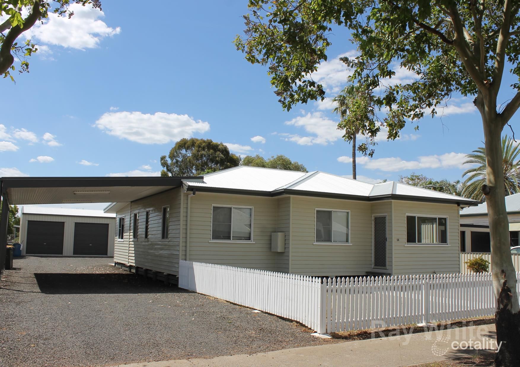 50 Nicholson St, Dalby, QLD 4405