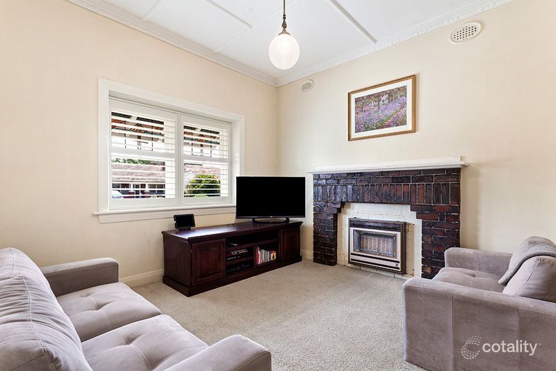 8 Adler Gr, Coburg North, VIC 3058
