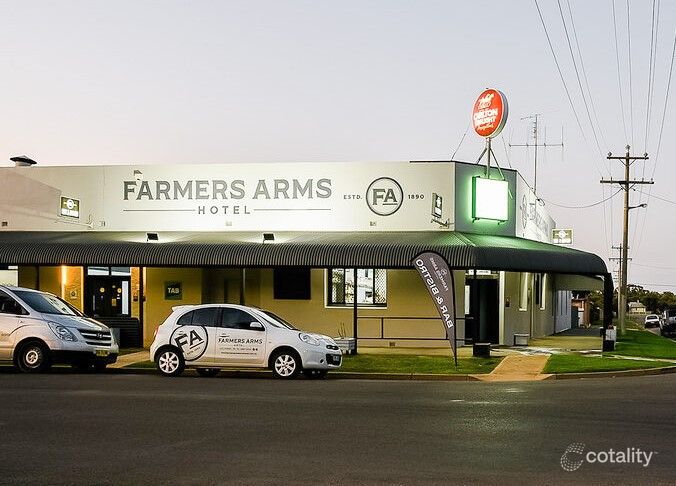 58-60 Hennessy St, Tocumwal, NSW 2714