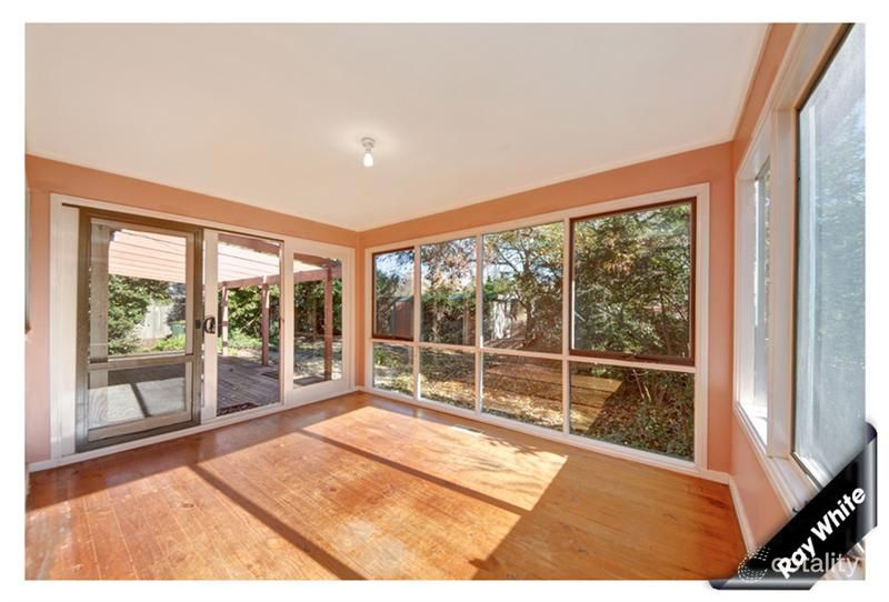 38 Robertson St, Curtin, ACT 2605