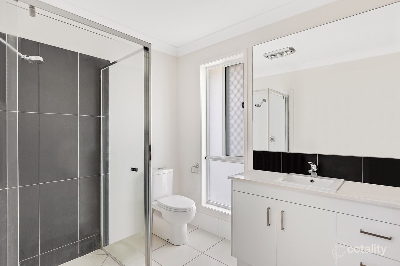 44 Sanctuary Dr, Cranley, QLD 4350