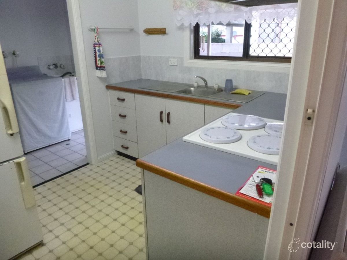 2/15 Lynn St, Ingham, QLD 4850