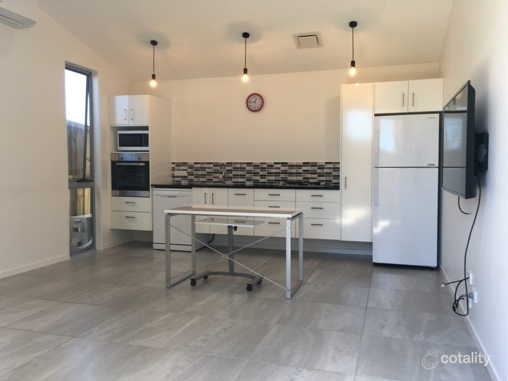 11 Coonawa St, Buddina, QLD 4575