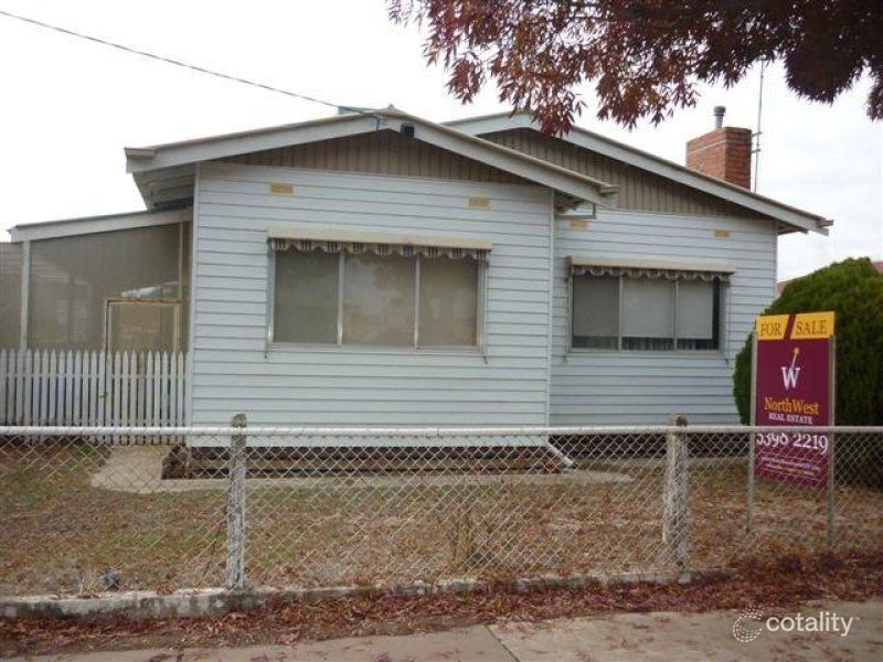 163 Woods St, Donald, VIC 3480