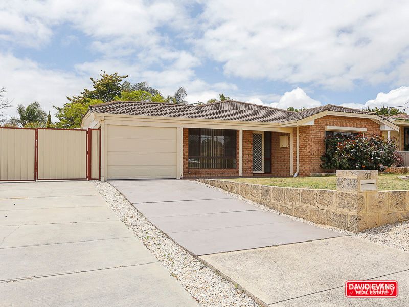 37 Coyle Rd, Beldon, WA 6027