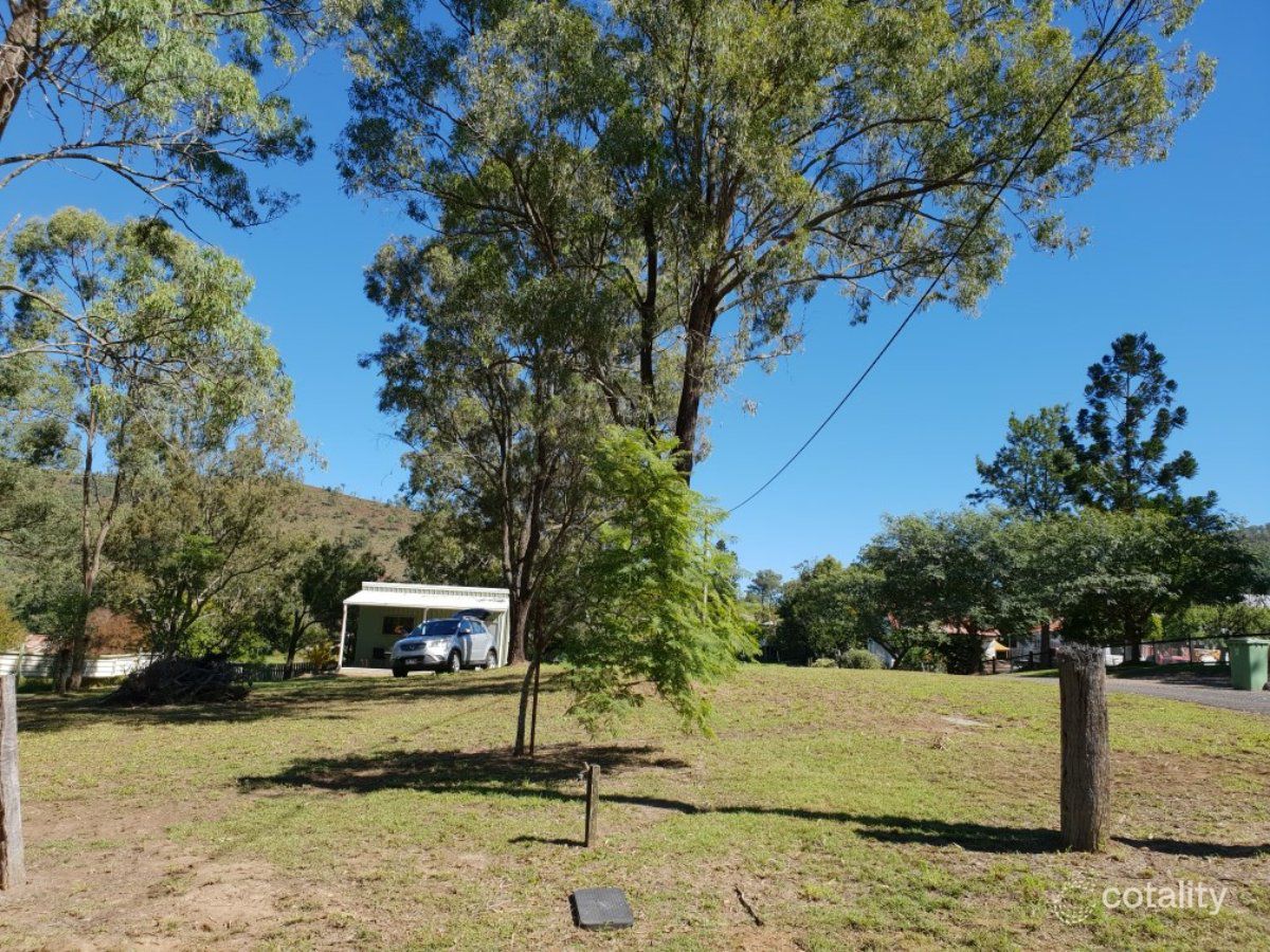 27 William St, Linville, QLD 4314