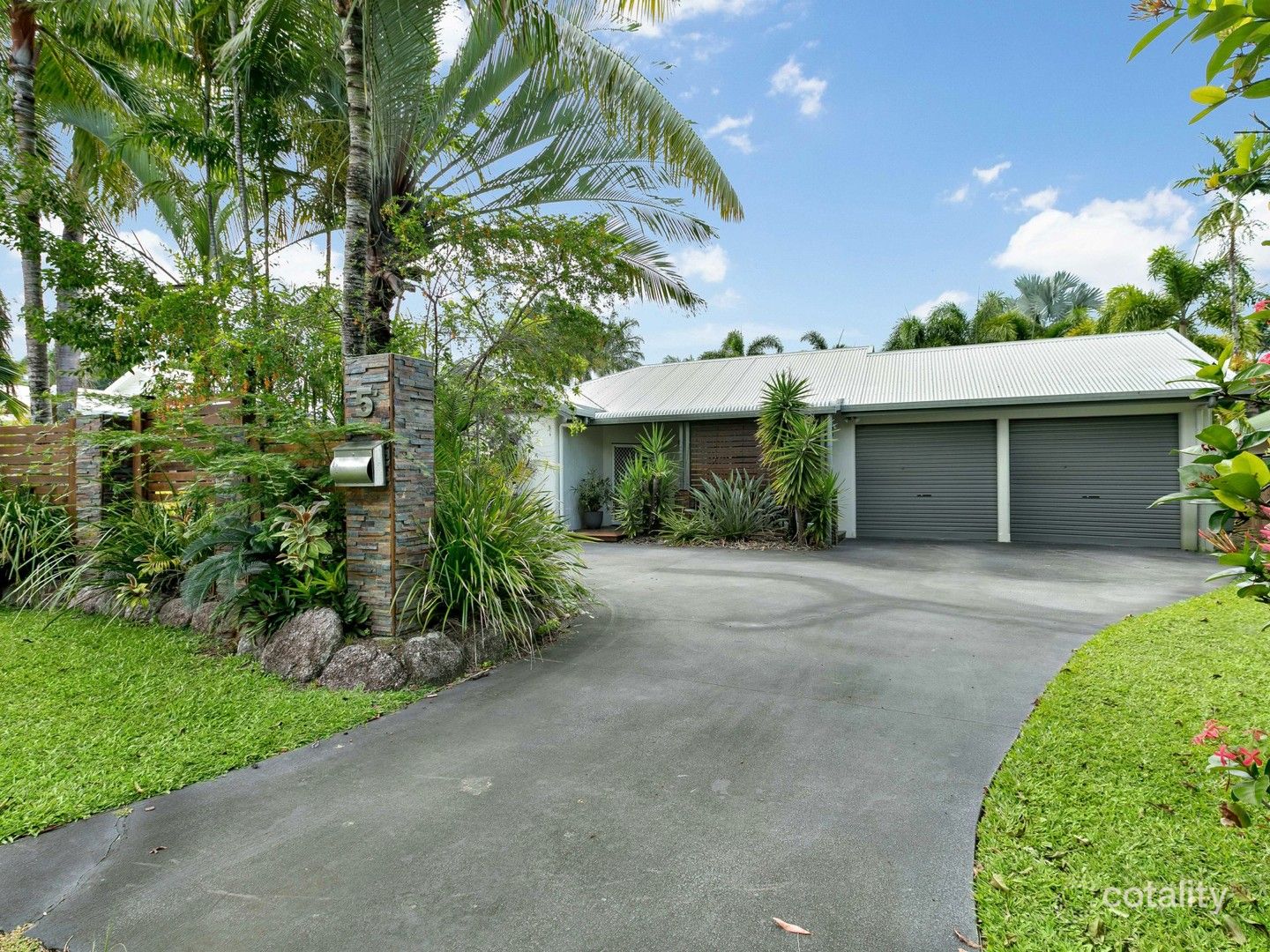 5 Koonya Cl, Kewarra Beach, QLD 4879