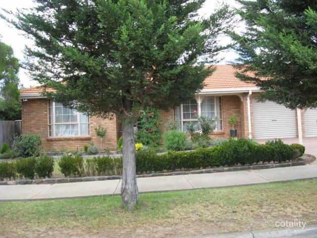 5 Condor Pl, Taylors Lakes, VIC 3038