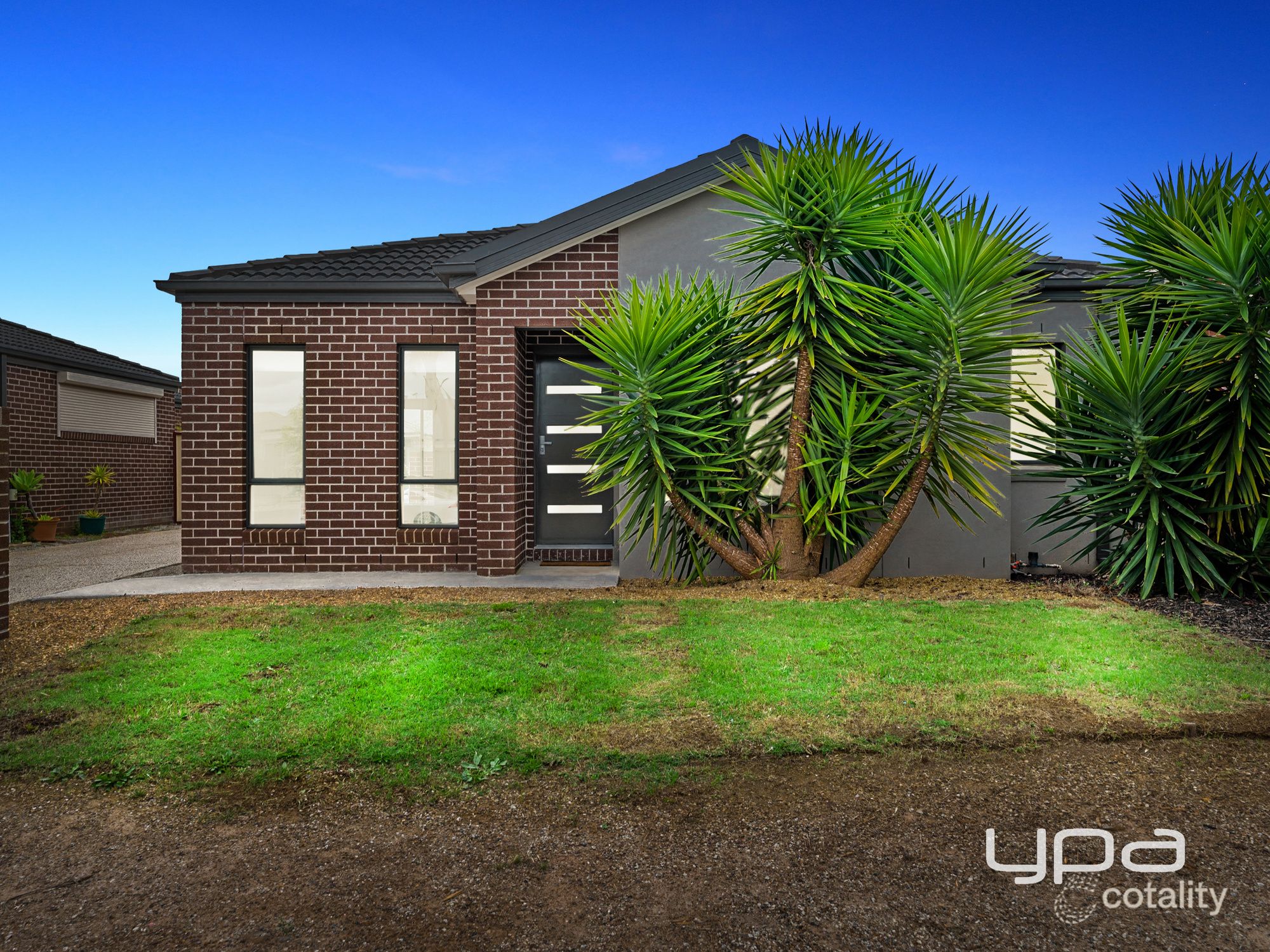 2/3 Scarborough Cres, Harkness, VIC 3337