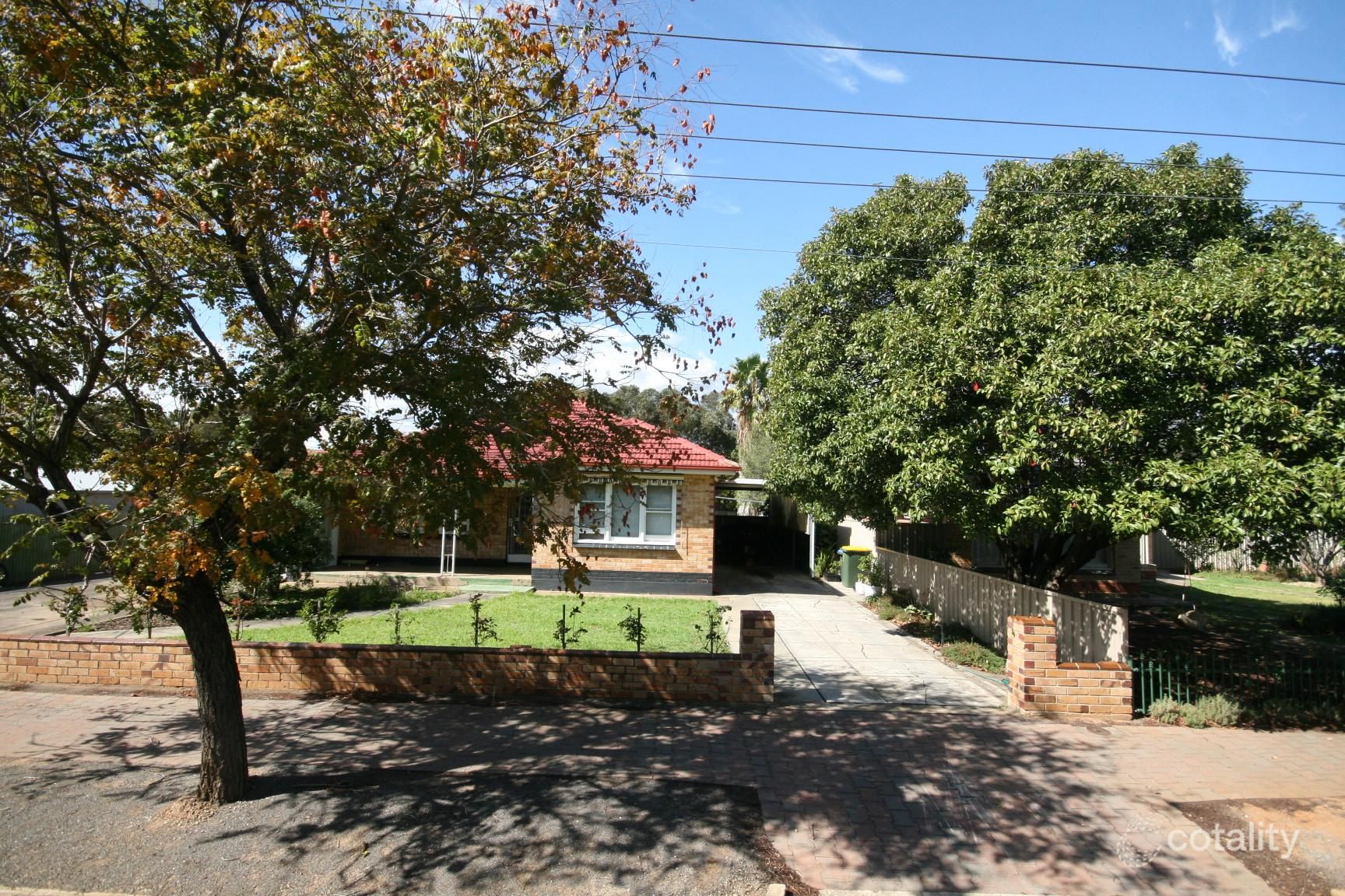 1 Winnall St, Clapham, SA 5062