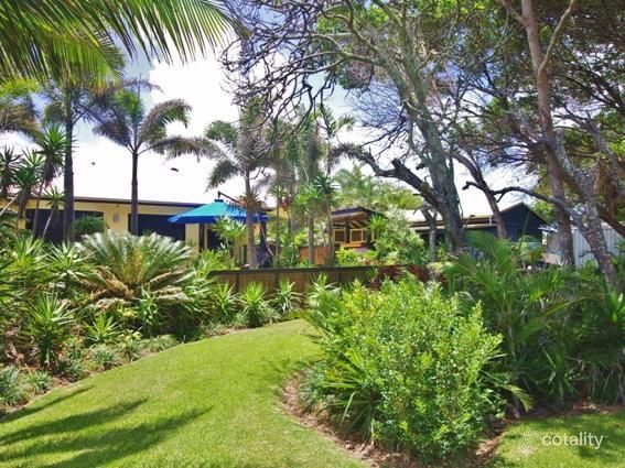 25 Peninsula Dr, Hay Point, QLD 4740