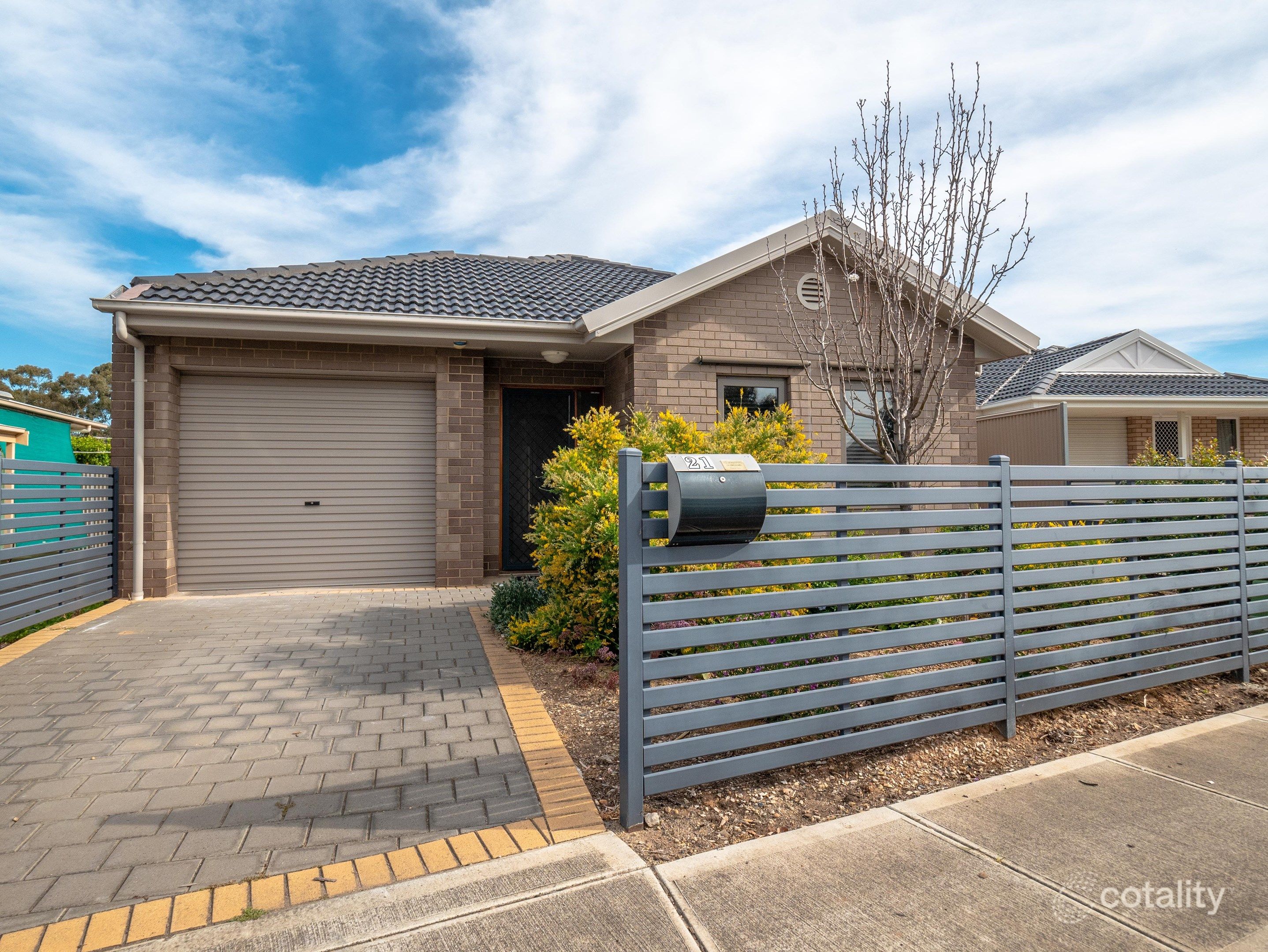 21 Gladstone Cres, Mansfield Park, SA 5012