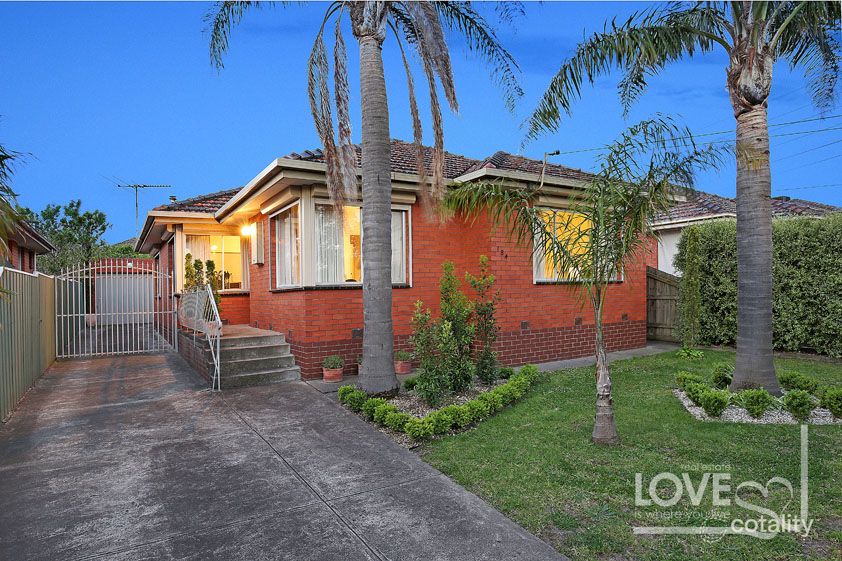 184 Leamington St, Reservoir, VIC 3073