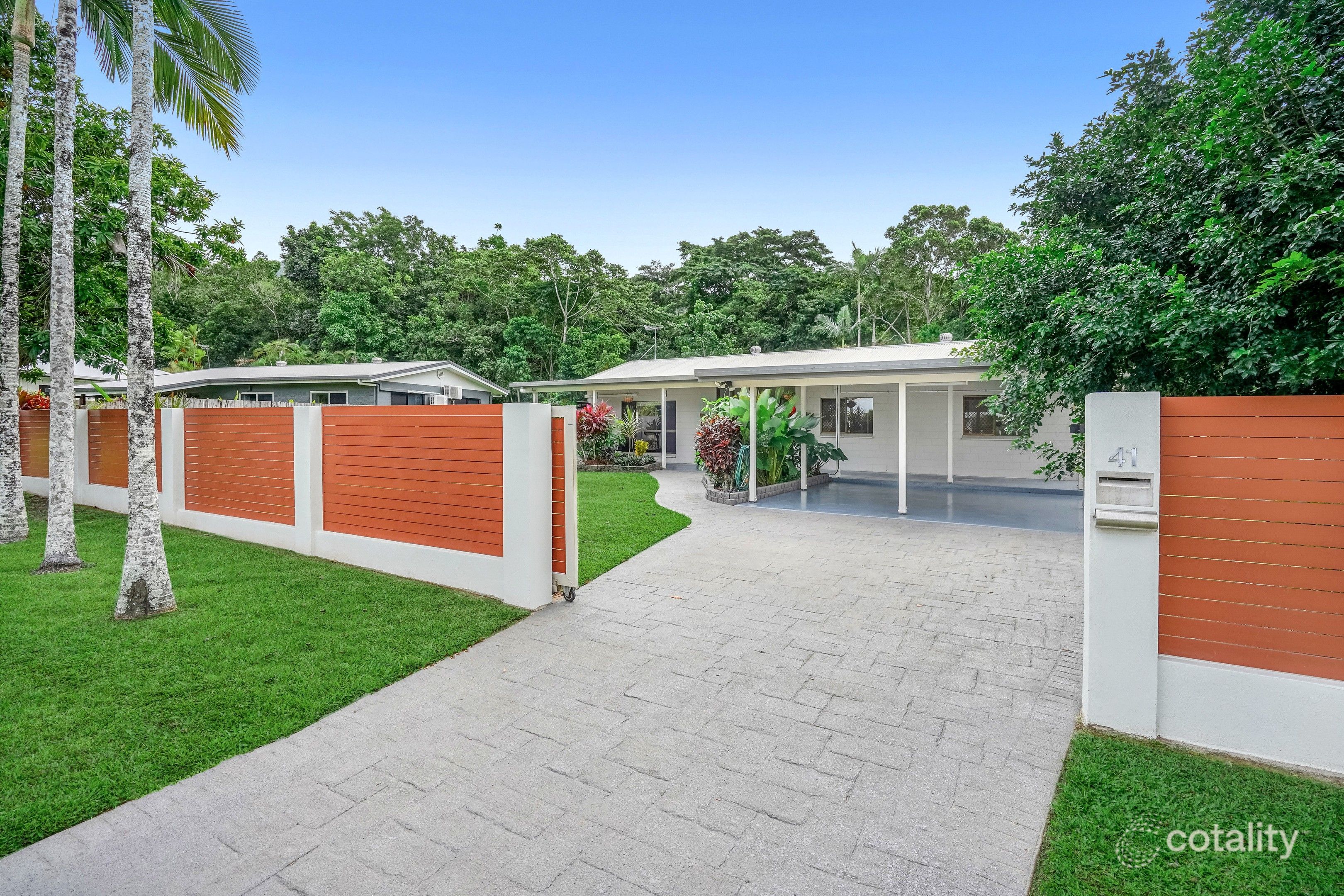 41 Survey St, Smithfield, QLD 4878