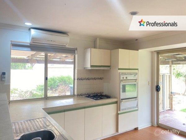 20 Granada Cres, Orana, WA 6330