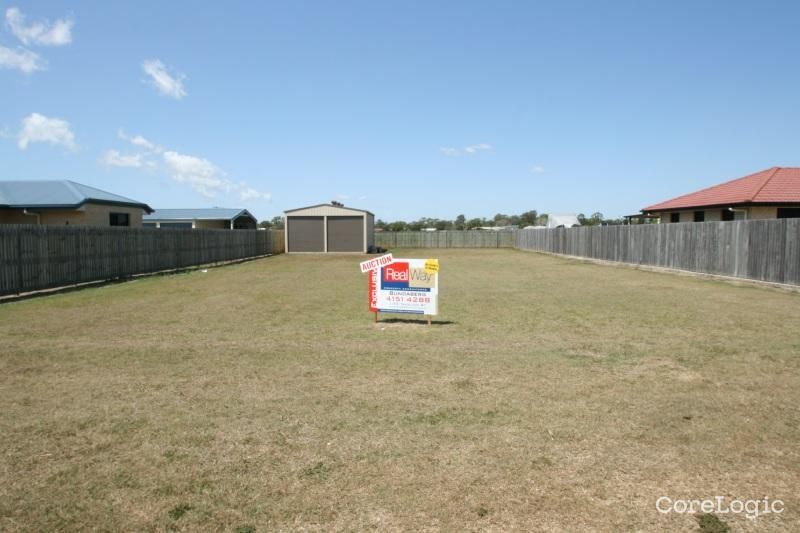 17 Clearview Ave, Thabeban, QLD 4670