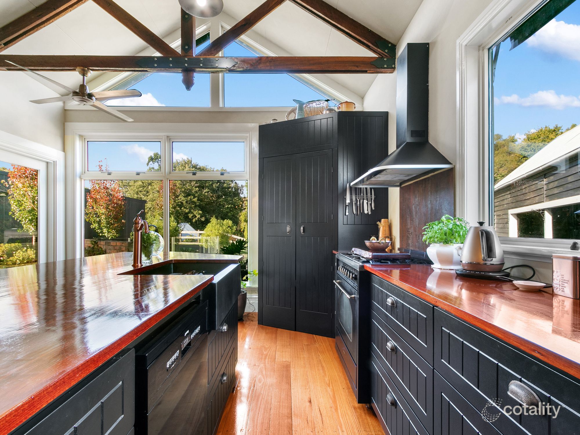 8 Macfarlane St, Heyfield, VIC 3858