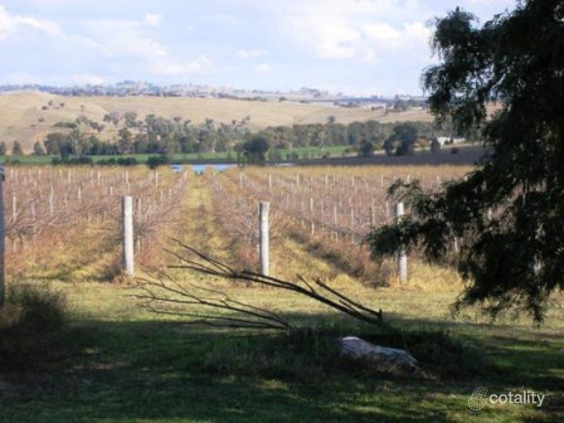 18 Collett St, Moorbel, NSW 2804