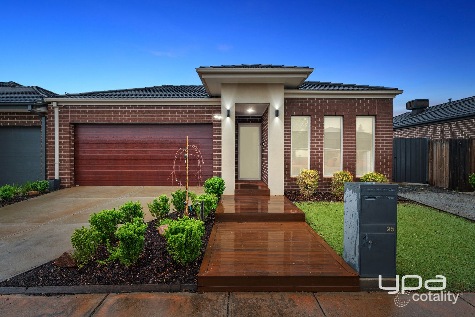 25 Clement Way, Melton South, VIC 3338