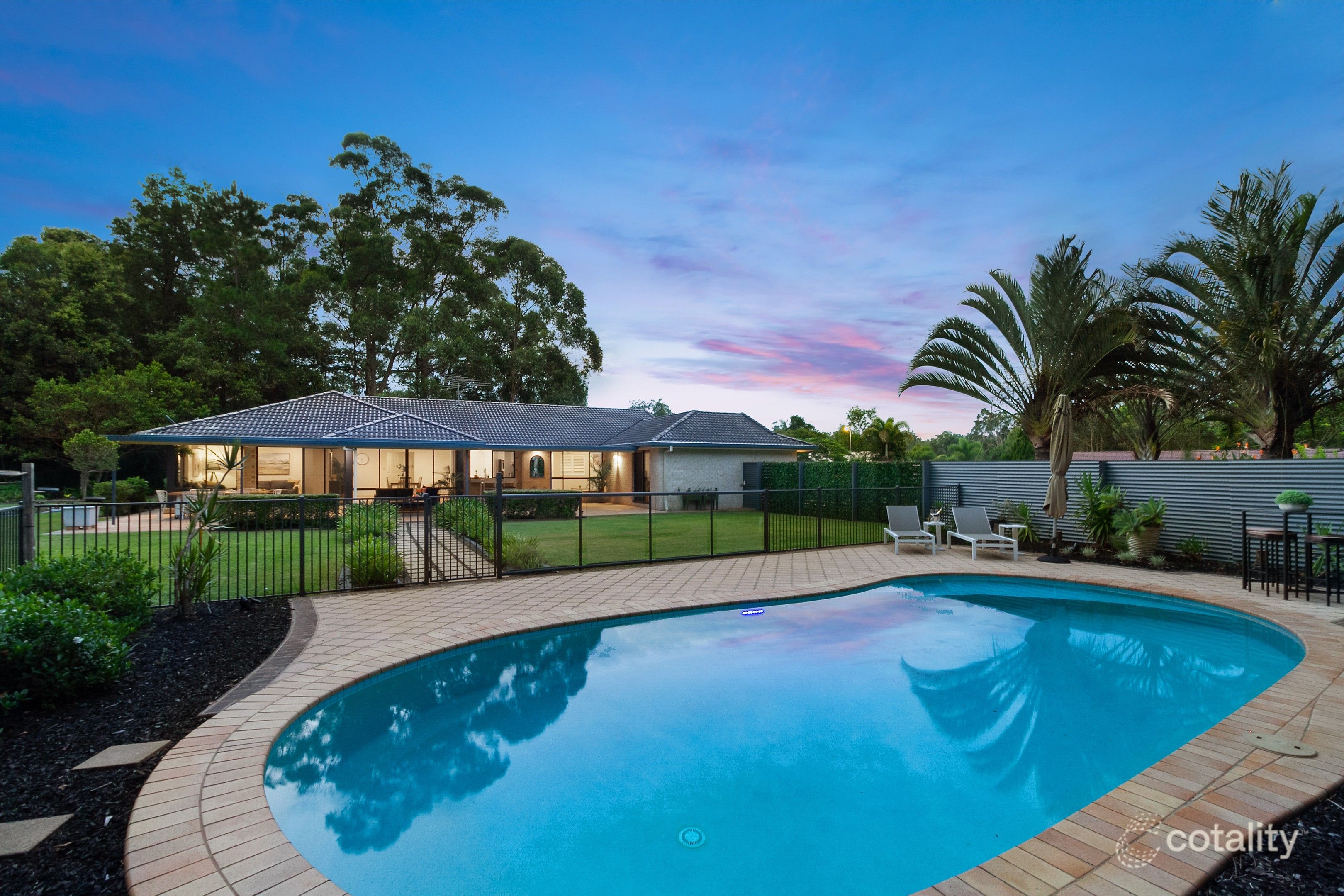 2 Wattlebird Pl, Landsborough, QLD 4550