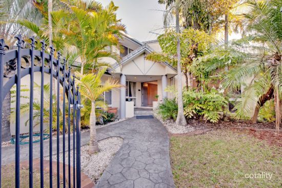 79 Delfin Dr, Macgregor, QLD 4109