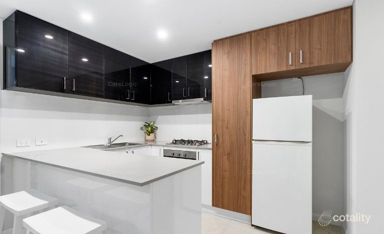 4/389 Daly St, Cloverdale, WA 6105