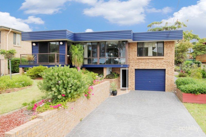 17 Torquay Dr, Lake Tabourie, NSW 2539