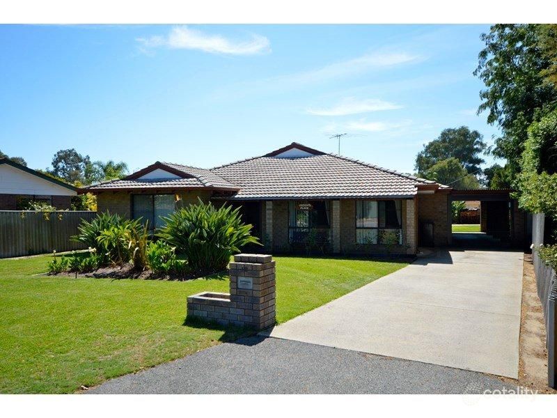 12 Moore St, Forrestdale, WA 6112