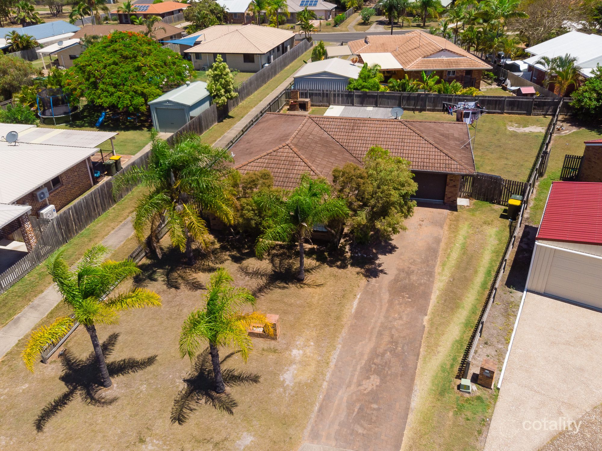 8 Golden Ct, Kawungan, QLD 4655