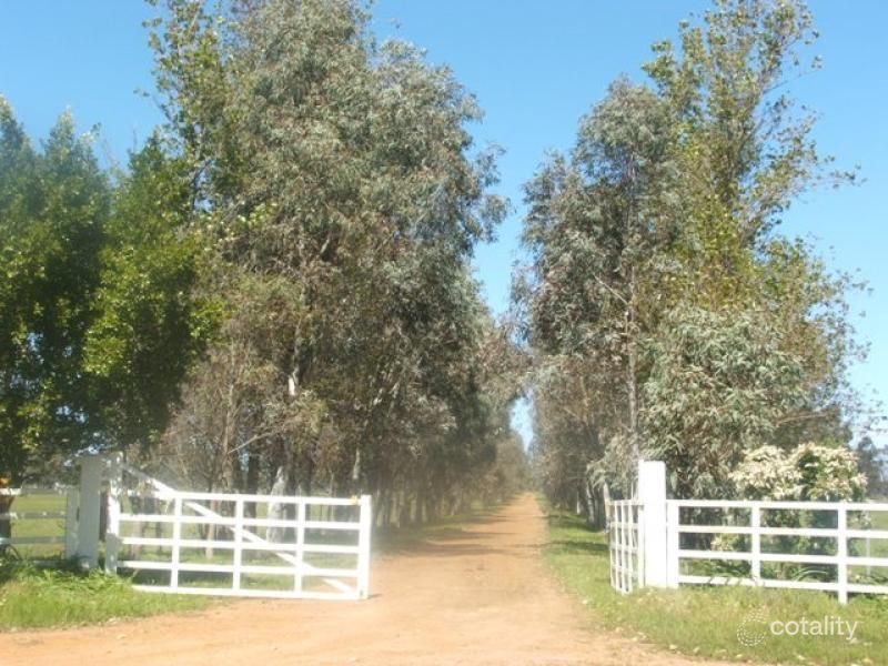 429 Doyle Rd, Chapman Hill, WA 6280