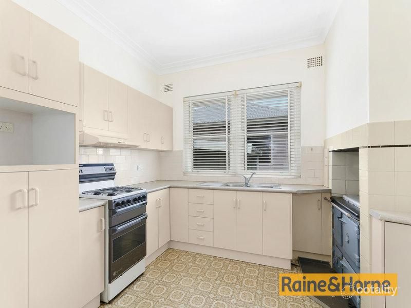 95 Mount Keira Rd, West Wollongong, NSW 2500