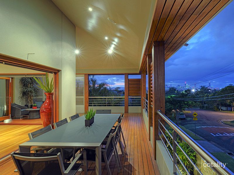 95 Lloyd St, Camp Hill, QLD 4152