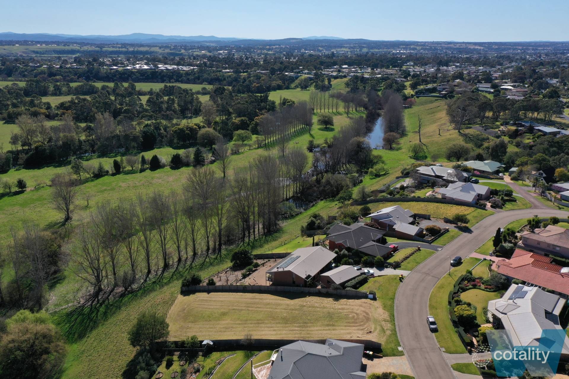 41 Harnham Dr, Bairnsdale, VIC 3875