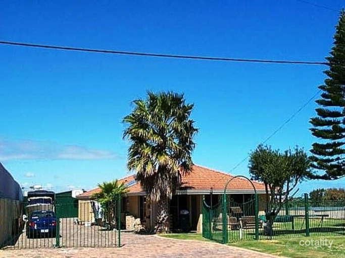 2 Ashley Ave, Quinns Rocks, WA 6030