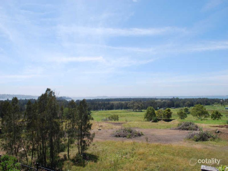 46 Sanderson Rd, Kanahooka, NSW 2530