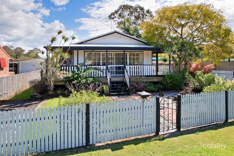 81 Crescent Ave, Hope Island, QLD 4212