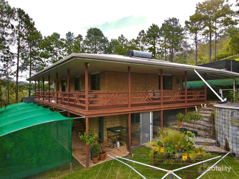 19 Pokela Rd, Goomboorian, QLD 4570