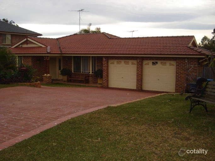 10 Kangaroo Cl, Green Valley, NSW 2168