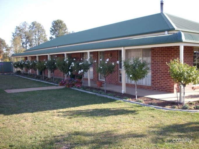 10 Third St, Henty, NSW 2658