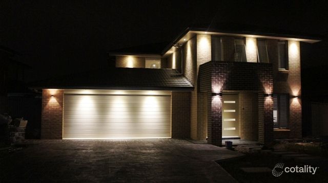 174 Rosedale Cct, Carnes Hill, NSW 2171