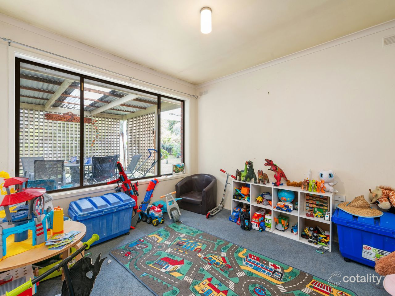 9 White Ct, Eagle Point, VIC 3878