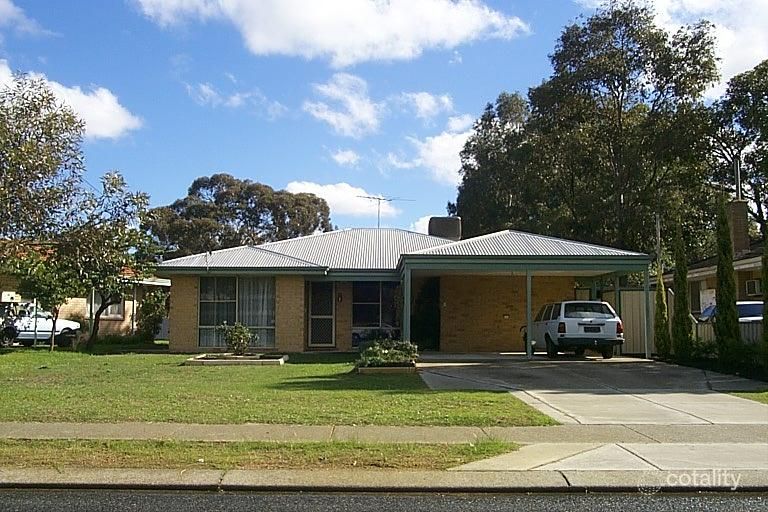 71 Beaconsfield Ave, Midvale, WA 6056