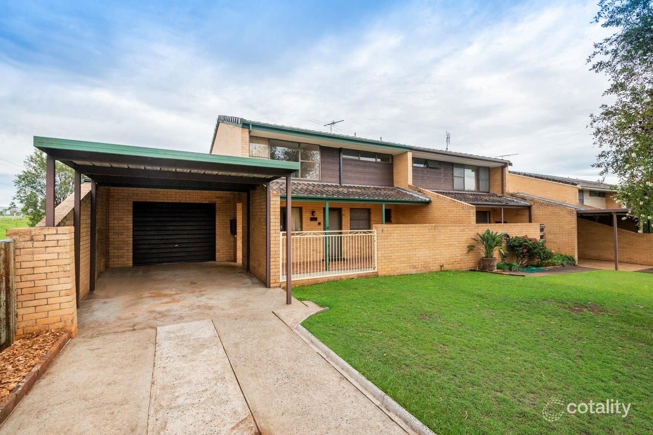 1 Capricorn Cres, Junction Hill, NSW 2460