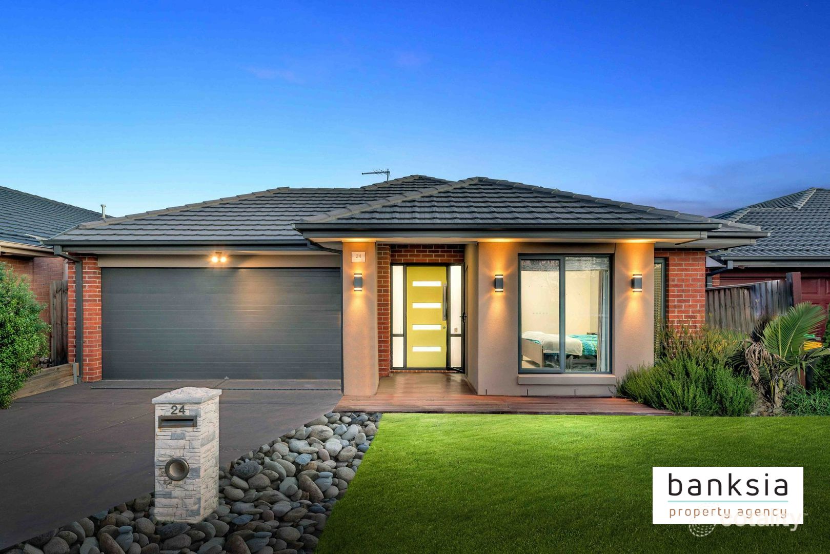 24 Mcwilliams Cres, Point Cook, VIC 3030