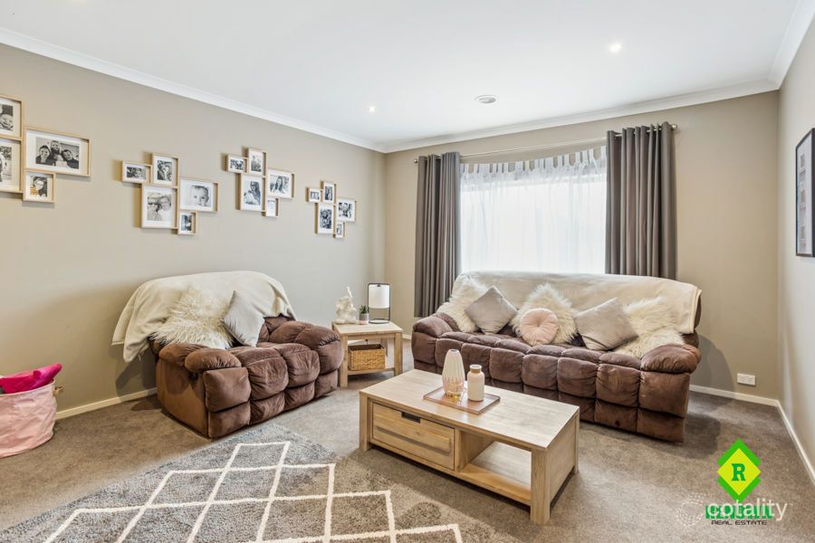 13 Erden Ct, Harkness, VIC 3337